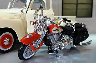 1:25 '50 CHEVY 3100 & 1:25 01' FLSTS HERITAGE SPRINGER