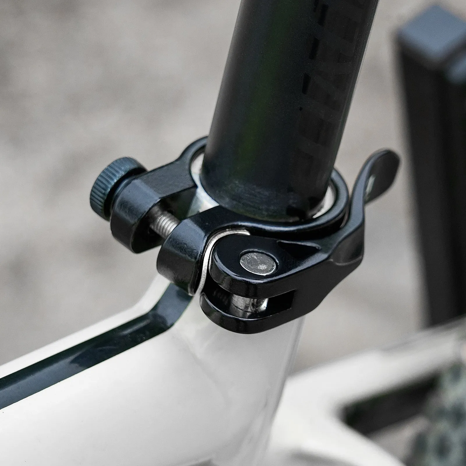 Adjustable Quick Release Seatpost Clamp