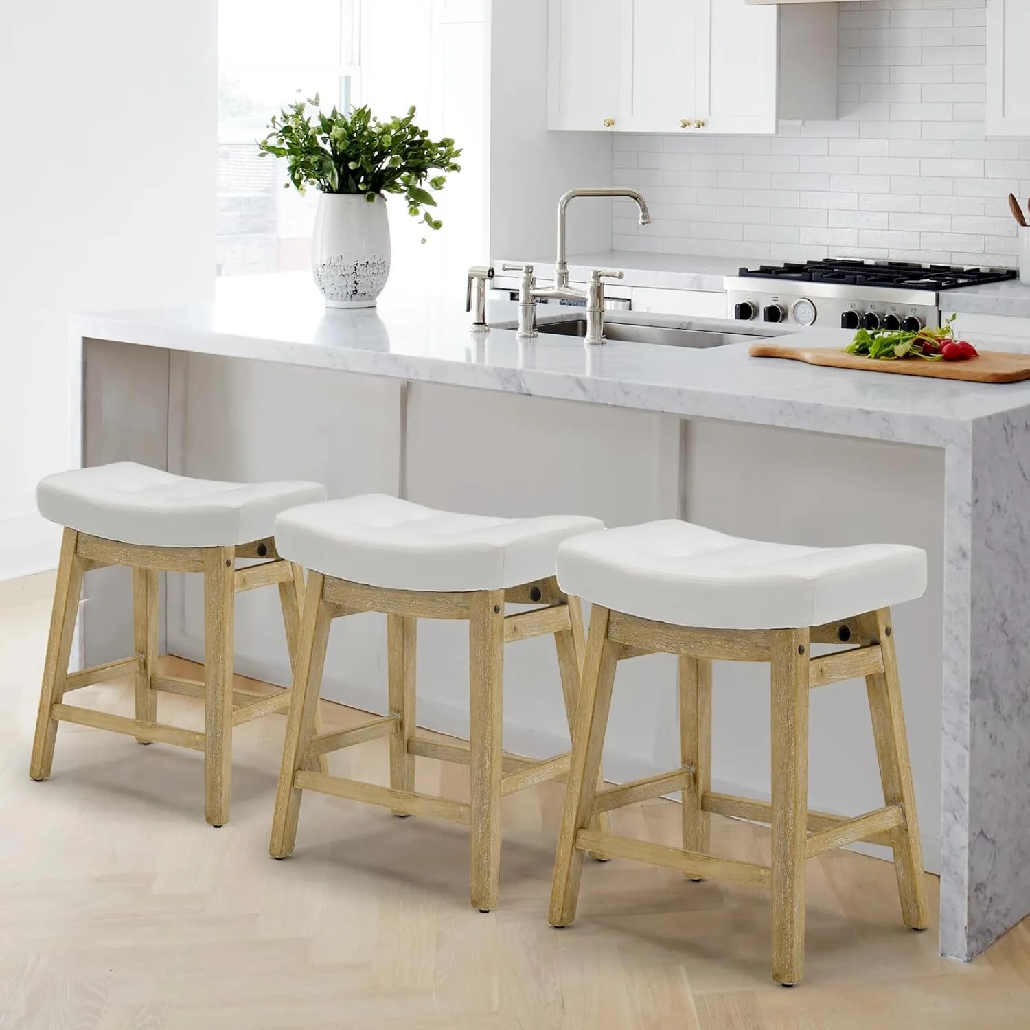 AQO Counter Height Bar Stools Set of 2, Barstools with Upholstered Leather Saddle Seat and Solid Wood Legs 24 Inch Kitchen Counter Stools for Bar, Dining, Farmhouse, White