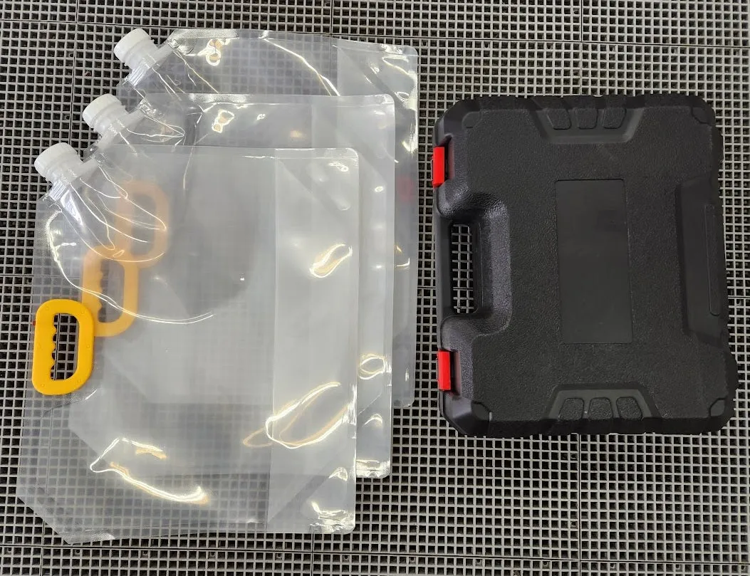 Battery Powered Spray Pistol Kit (includes 3 LDPE Bags (2.5 gallons ea))