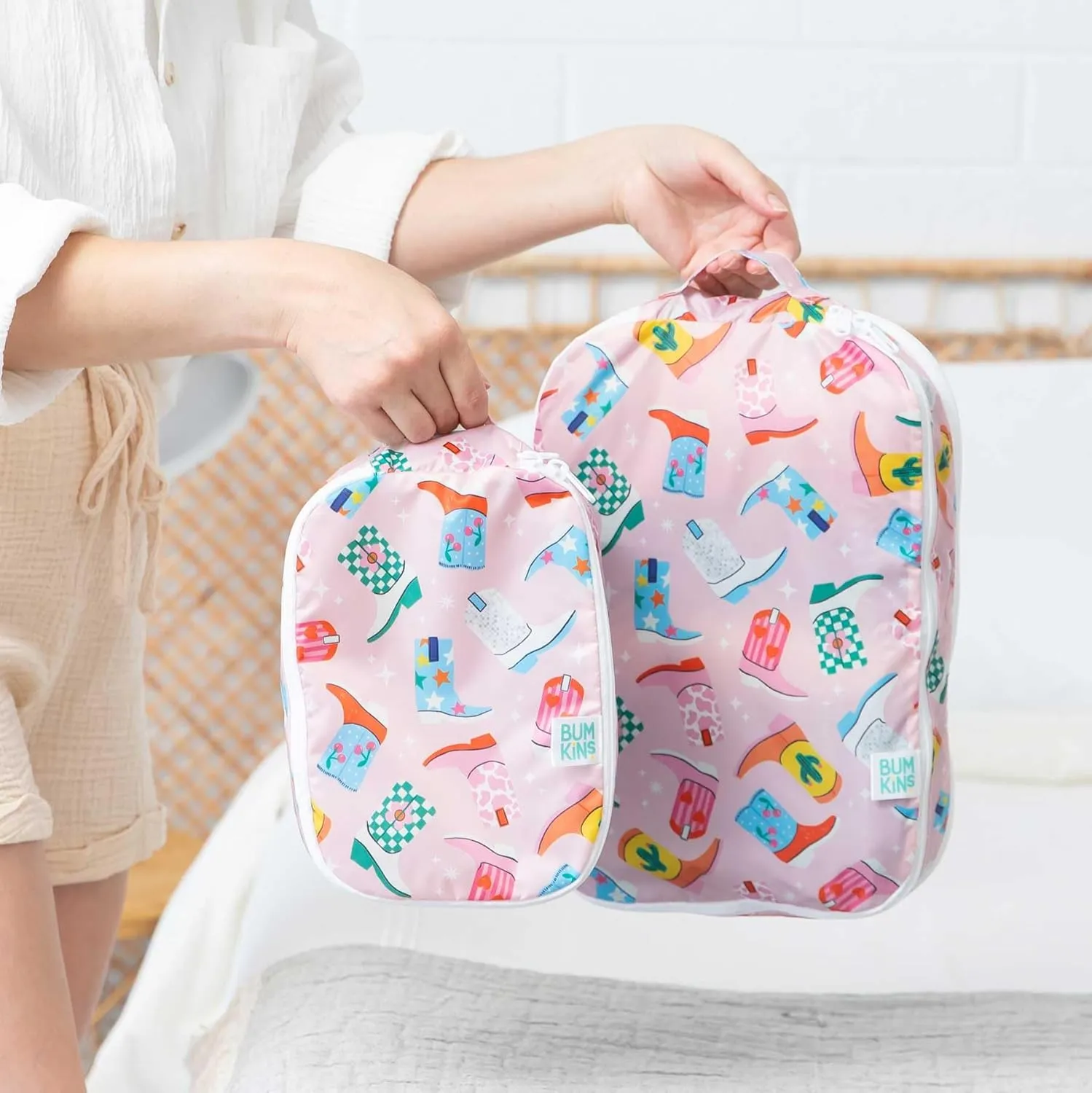 Bumkins Packing Cubes for Travel Bag, Organize Luggage with Compression Bags, Essential Traveling Accessories to Pack Carry On Suitcase, Must for Clothes or Toiletries, Set of 2 Sizes, Cowgirl Boots
