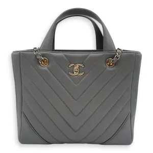 Chevron Print Seasonal Tote 25x21x9cm Grey Shoulder Bag in Lambskin, Gold hardware