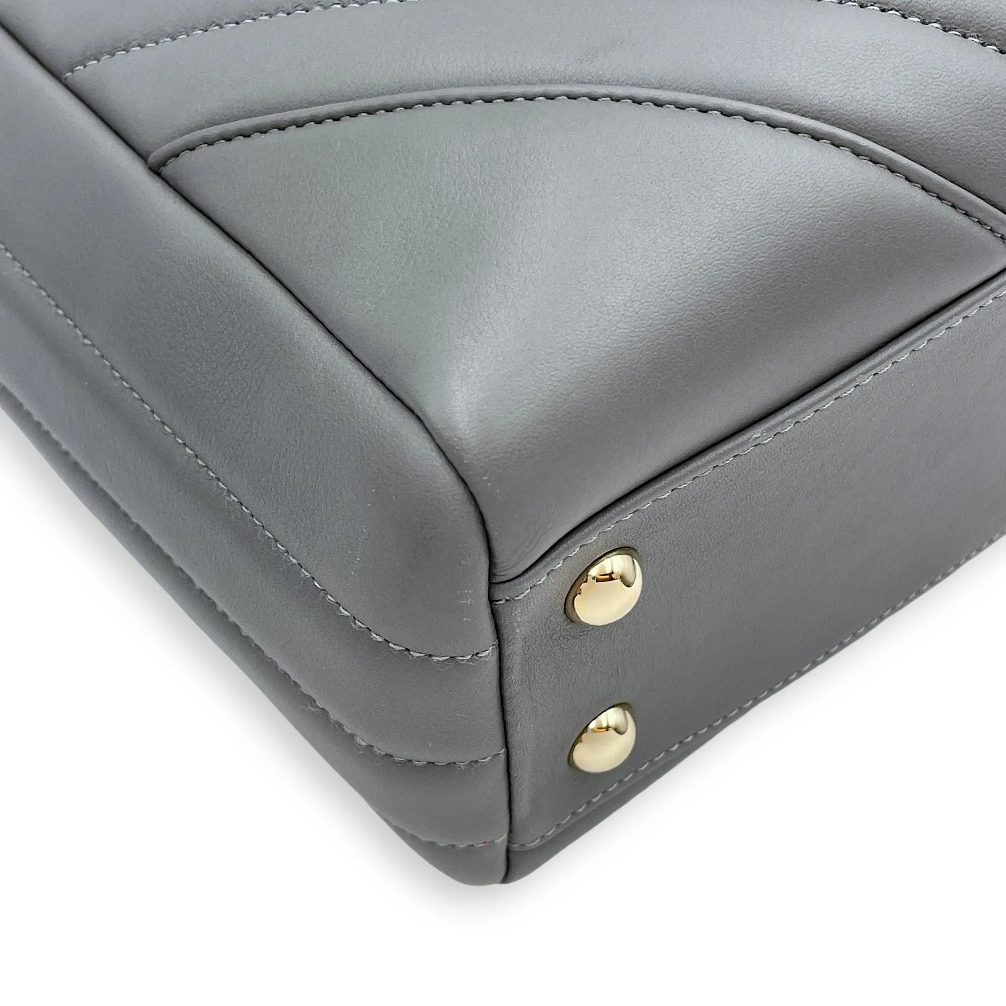 Chevron Print Seasonal Tote 25x21x9cm Grey Shoulder Bag in Lambskin, Gold hardware