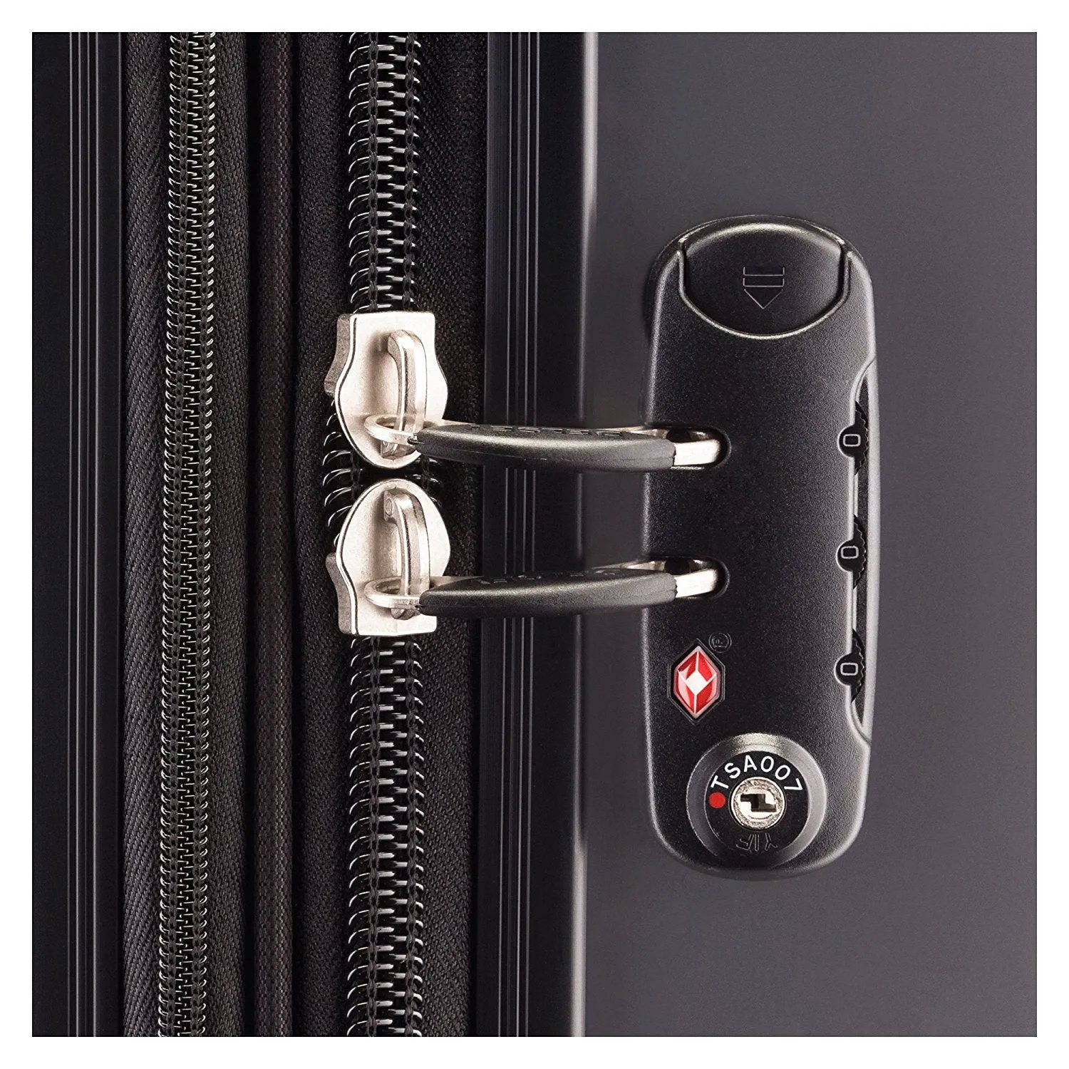 DELSEY Paris Helium Aero Expandable Spinner Trolley