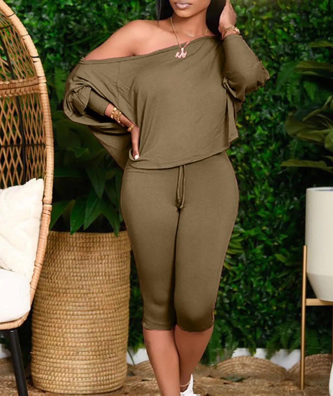 FYEARFOX Women's Two Piece Outfits Off One Shoulder Long Sleeve Pullover Top Drawstring Capri Pants Tracksuit Sets