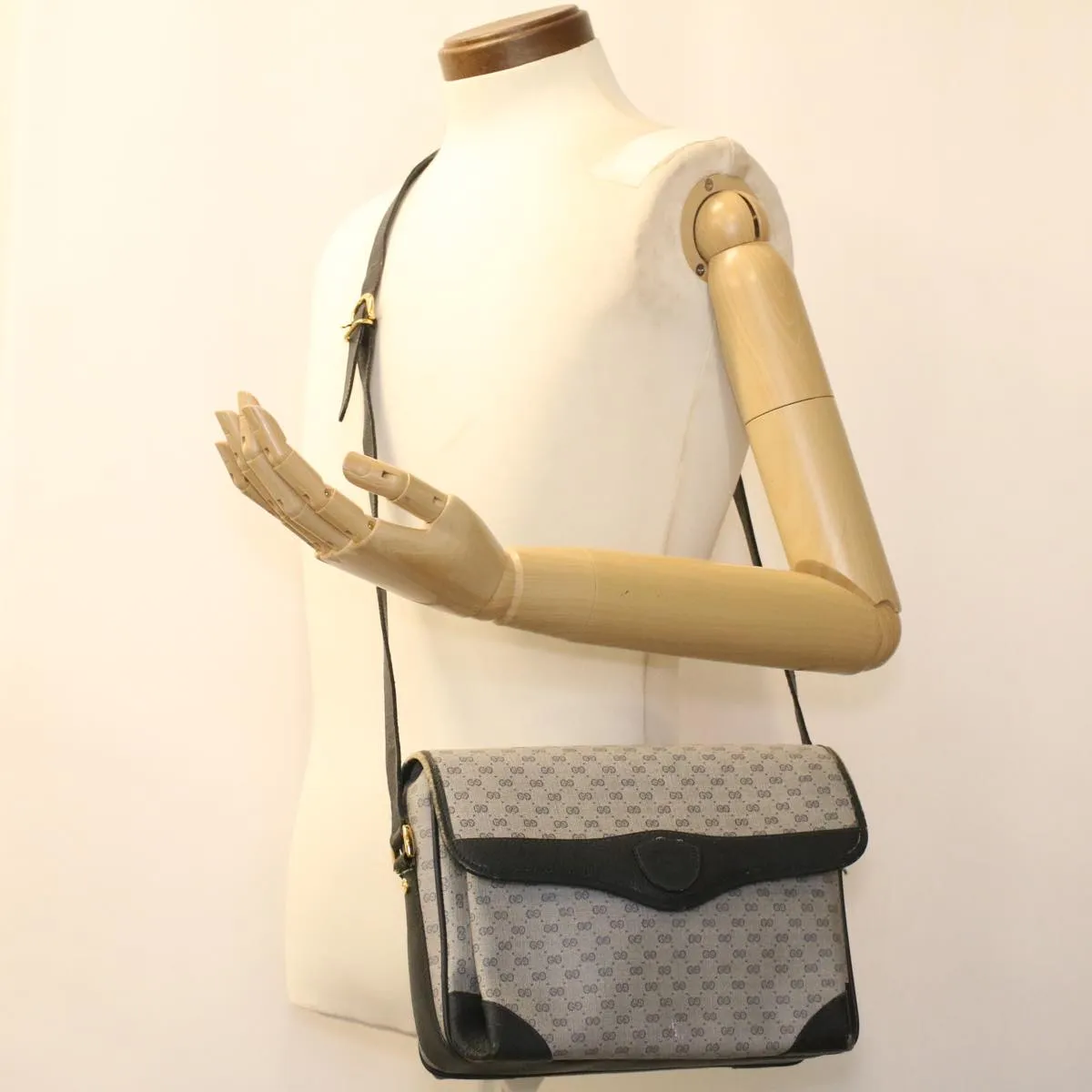 GUCCI Micro GG Canvas Shoulder Bag PVC Leather Navy ti884