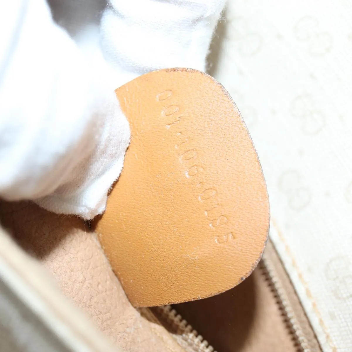 GUCCI Micro GG Supreme Shoulder Bag PVC Beige 001 106 0185 am6133