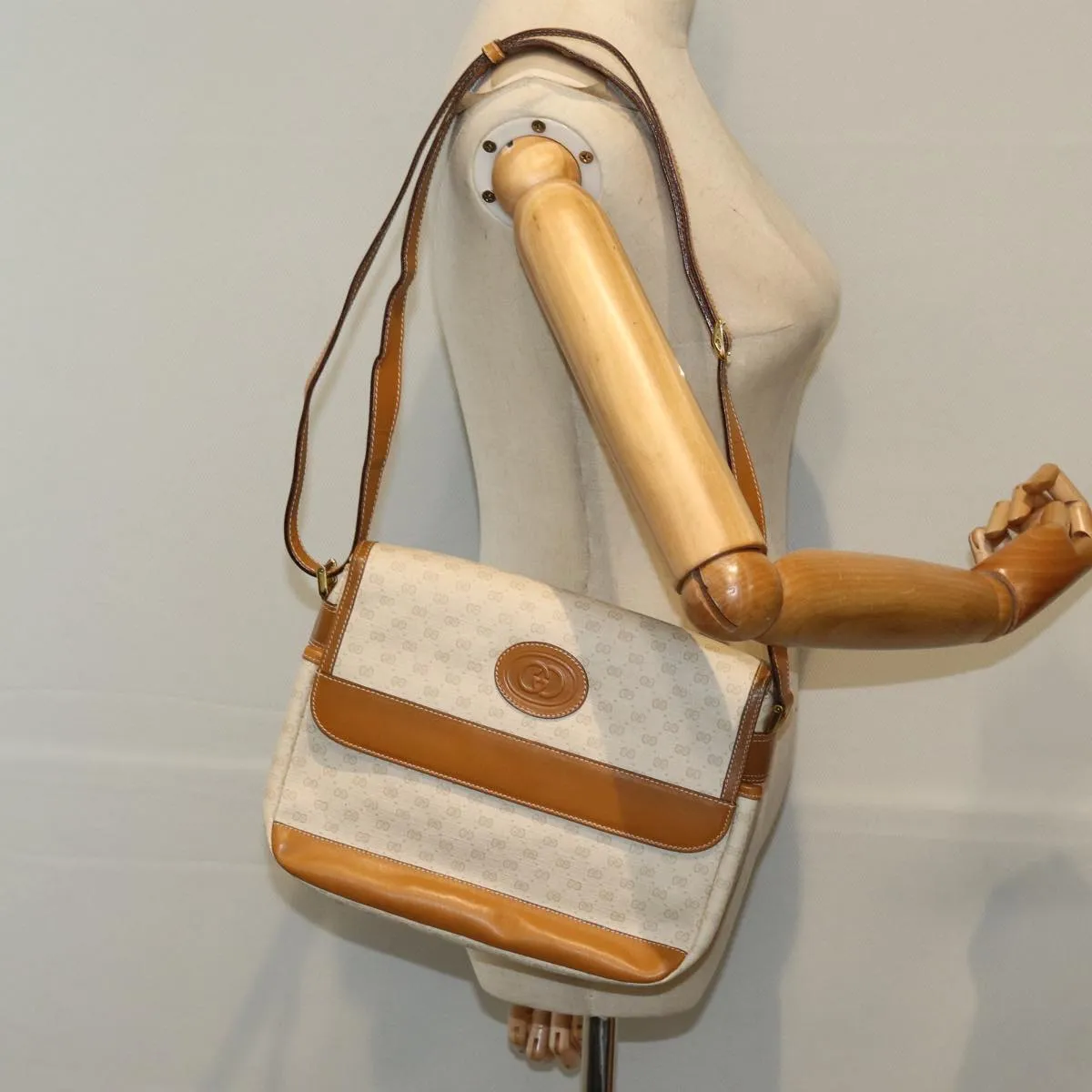 GUCCI Micro GG Supreme Shoulder Bag PVC Beige 001 106 0185 am6133