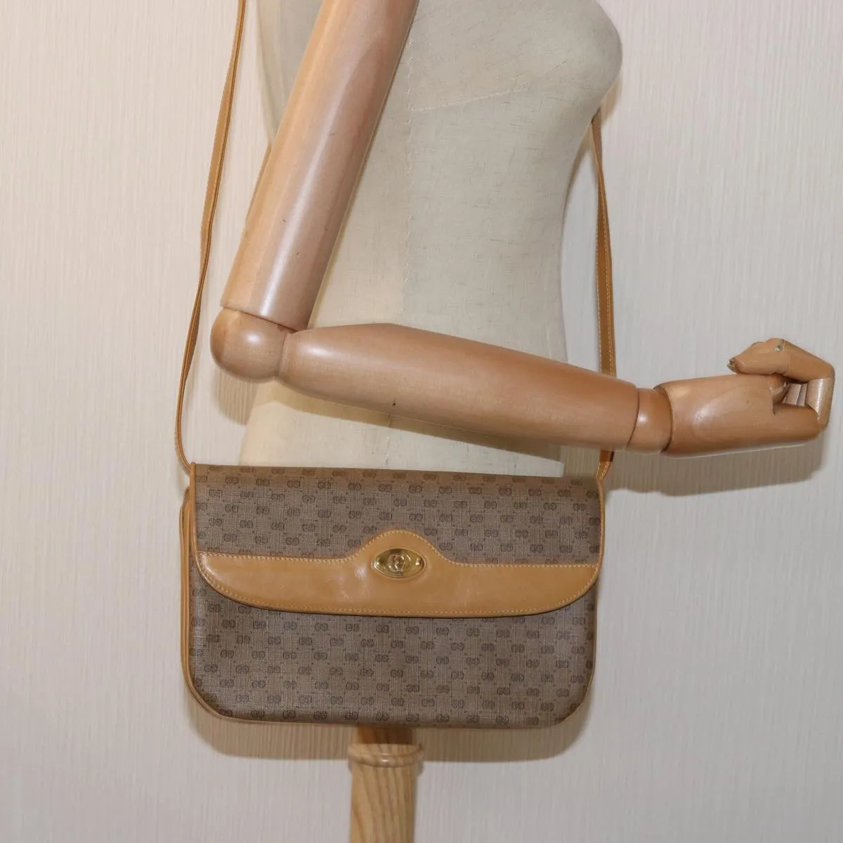 GUCCI Micro GG Supreme Shoulder Bag PVC Beige 004 106 0024 yk12533