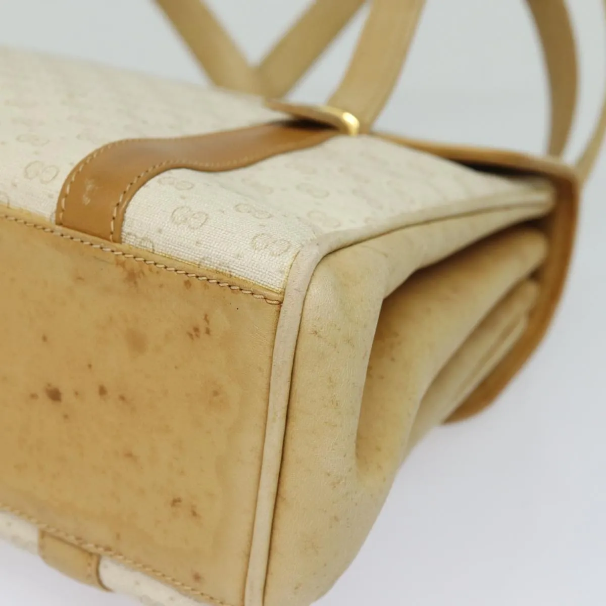 GUCCI Micro GG Supreme Shoulder Bag PVC Leather White 46 000 4857 81156