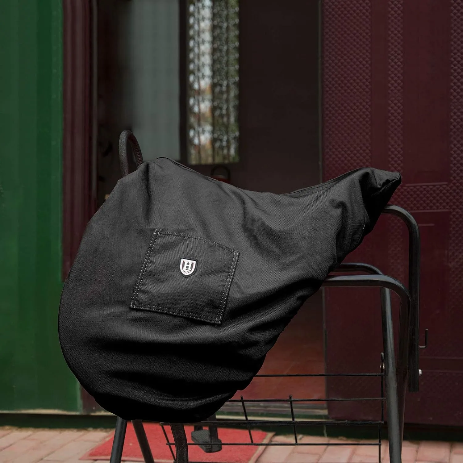 Harrison Howard Premium Waterproof/Breathable Fleece-Lined Saddle Cover Mars Black