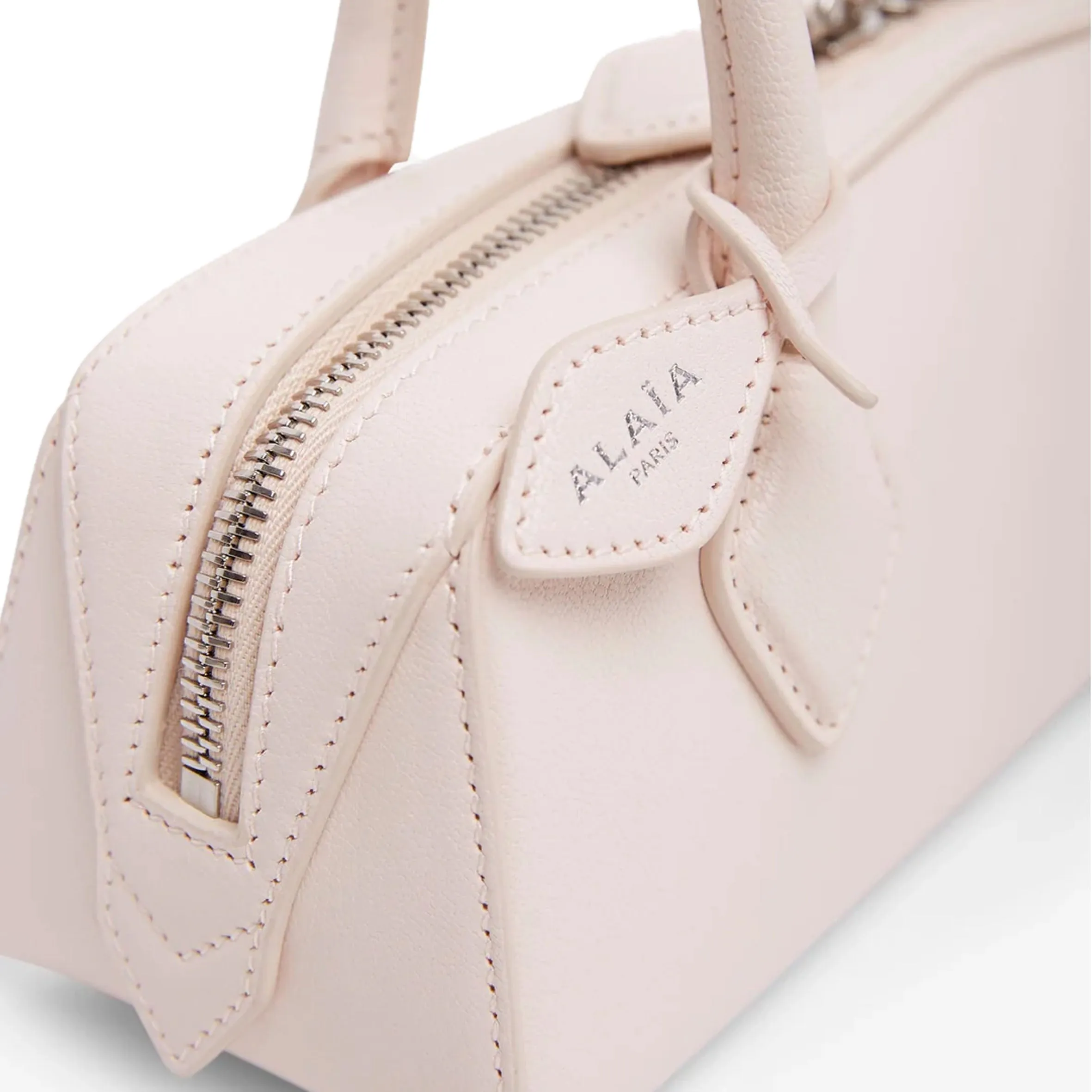 Le Teckel Small Goat, Poudre
