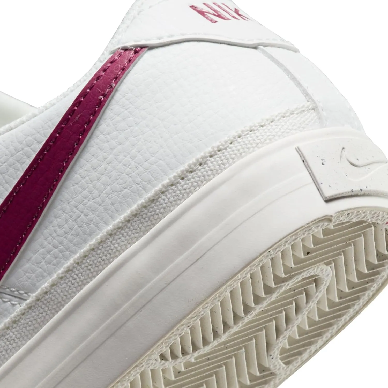 Nike Women's Sports Low Top Shoes