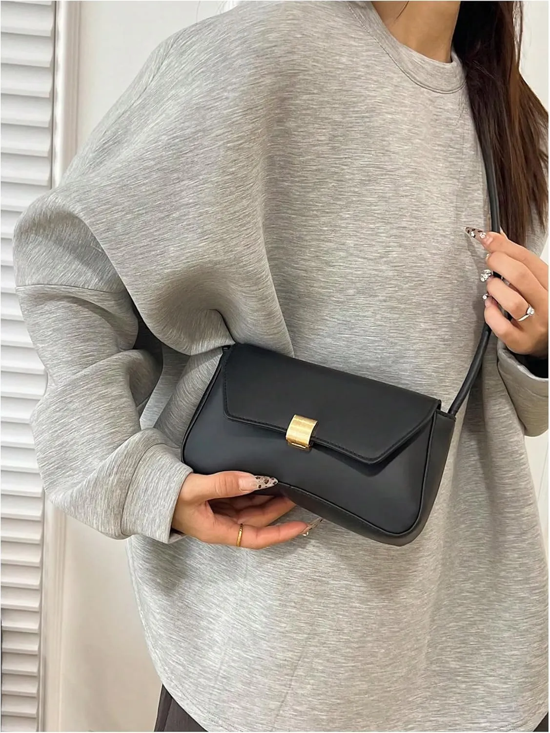 OYOANGLE Women's Small Leather Crossbody Bags Adjustable Strap Shoulder Bag Trendy Clutch Purse