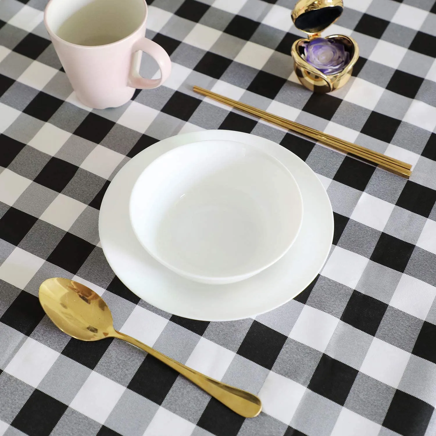 Reluen Black and White Buffalo Plaid Square Tablecloth, Checkered Gingham Buffalo Washable Polyester Tablecloth, 36 x 36 Inch, Home, Kitchen, Dinner, Parties, Indoor, Outdoor, Buffet Tablecloth,