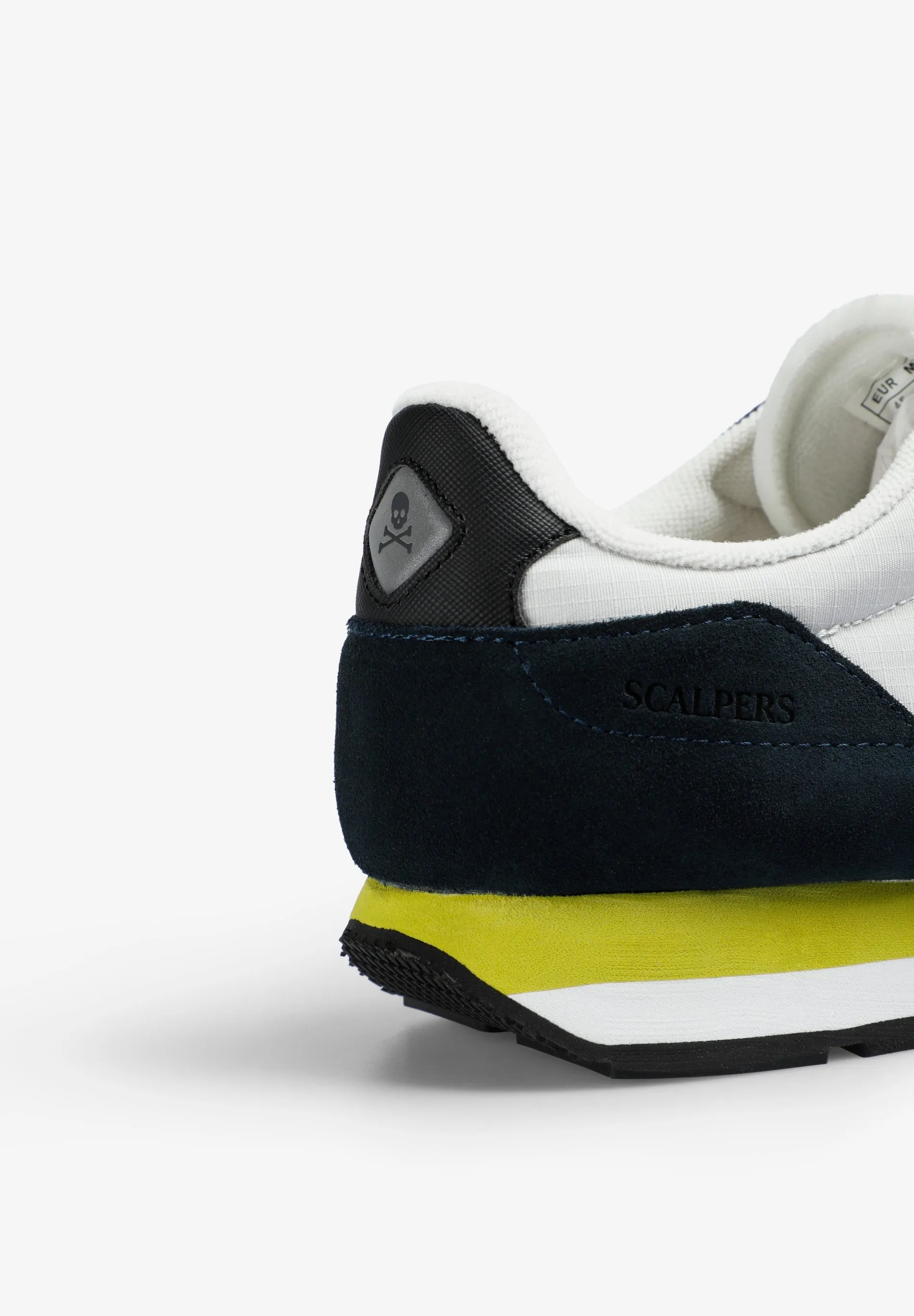 RETRO SUEDE SNEAKERS