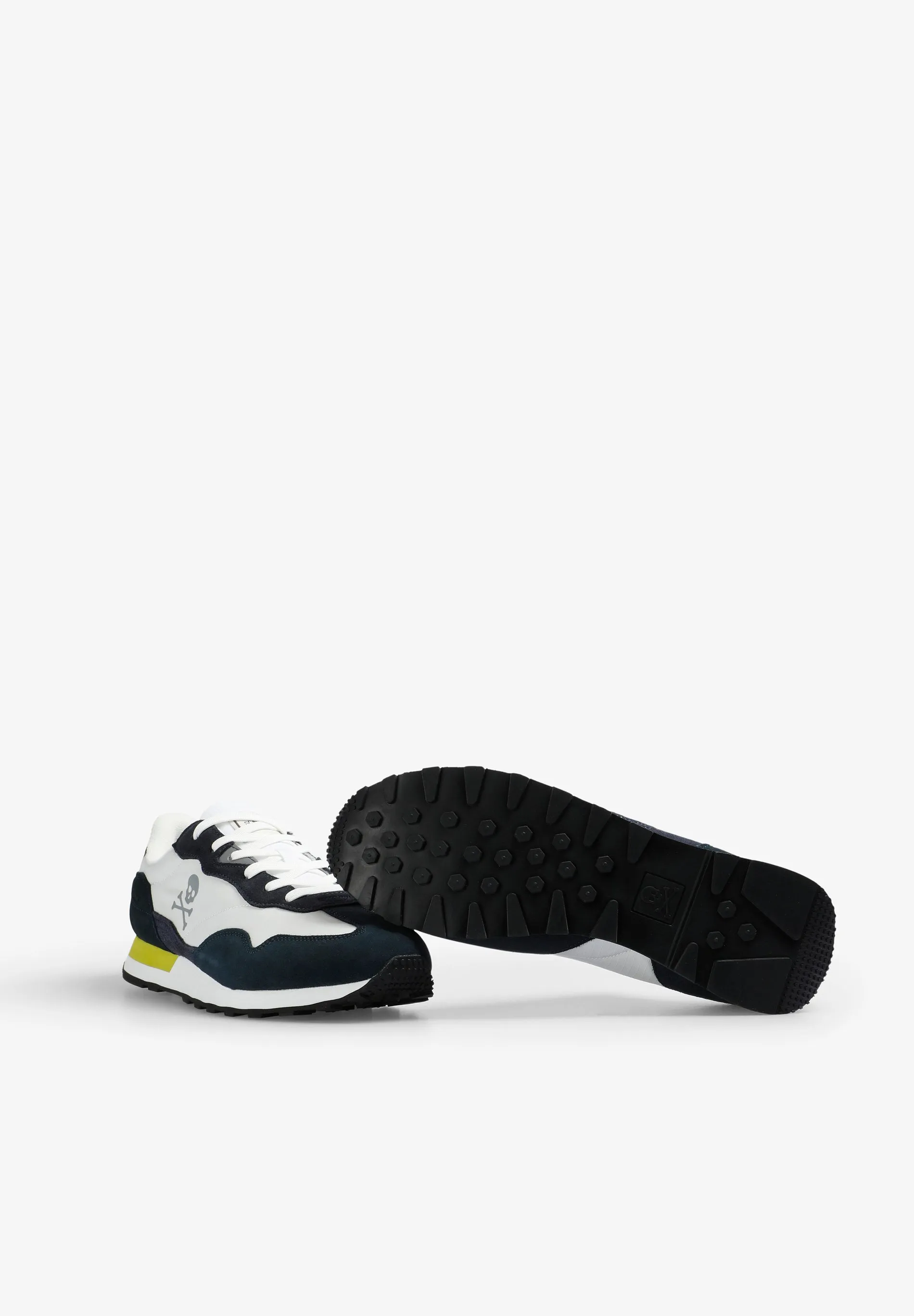 RETRO SUEDE SNEAKERS