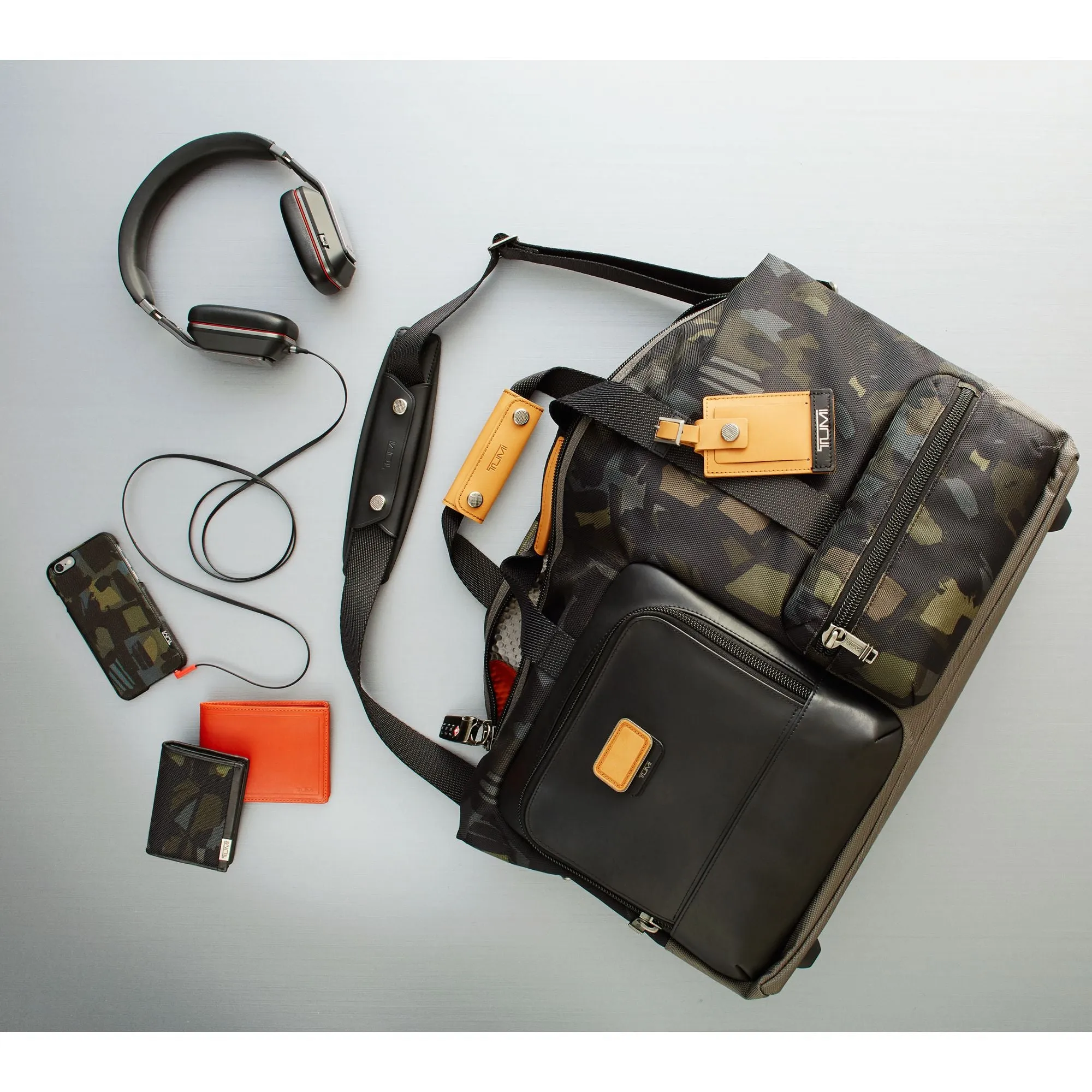 TUMI Alpha SLG Gusseted Card Case With ID