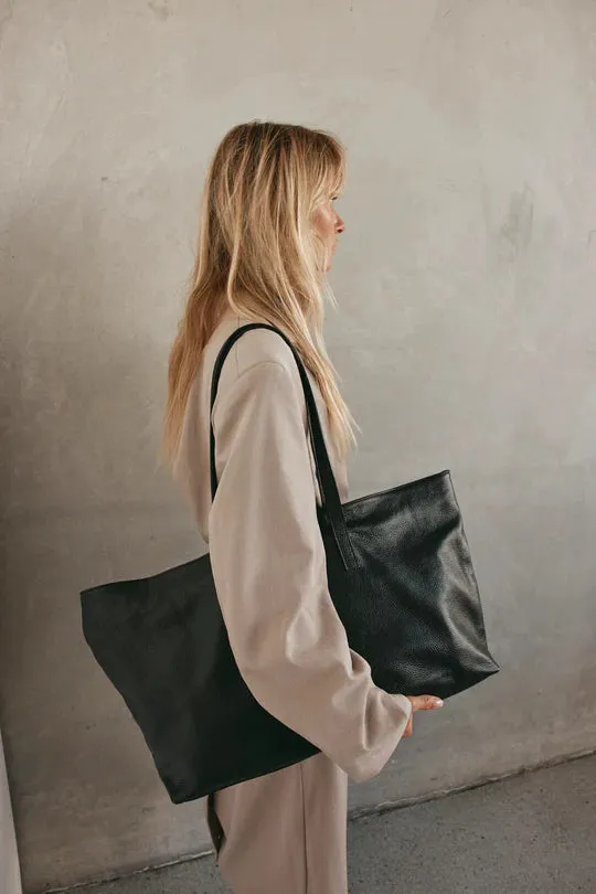 VESTIRSI - Mia East West Slouchy Tote XL BLACK