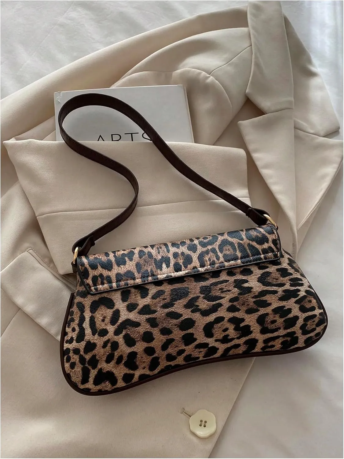Women's Leopard Print Flap Shoulder Bags Cheetah Underarm Purses Vintage Magnet Handbag
