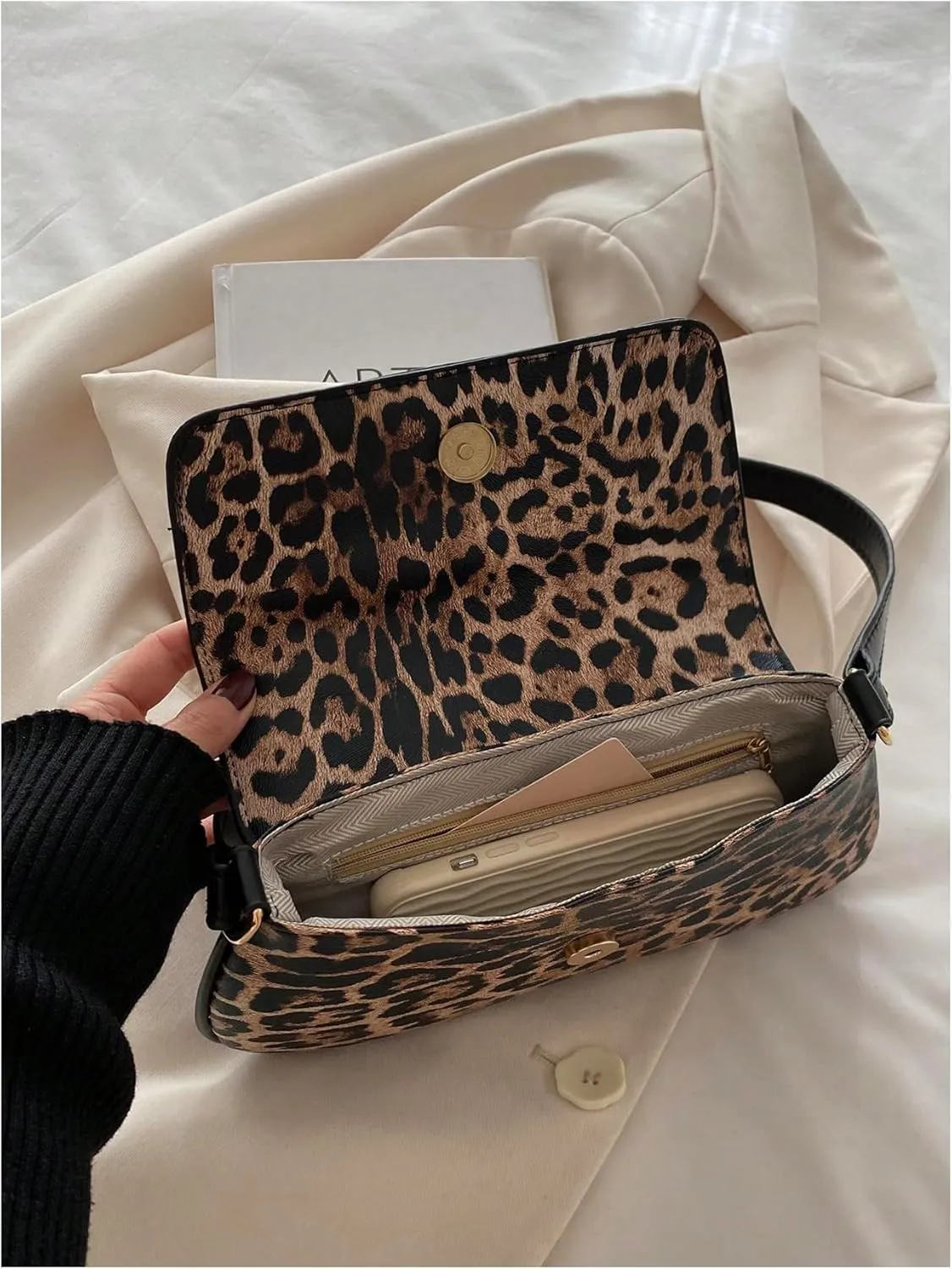 Women's Leopard Print Flap Shoulder Bags Cheetah Underarm Purses Vintage Magnet Handbag