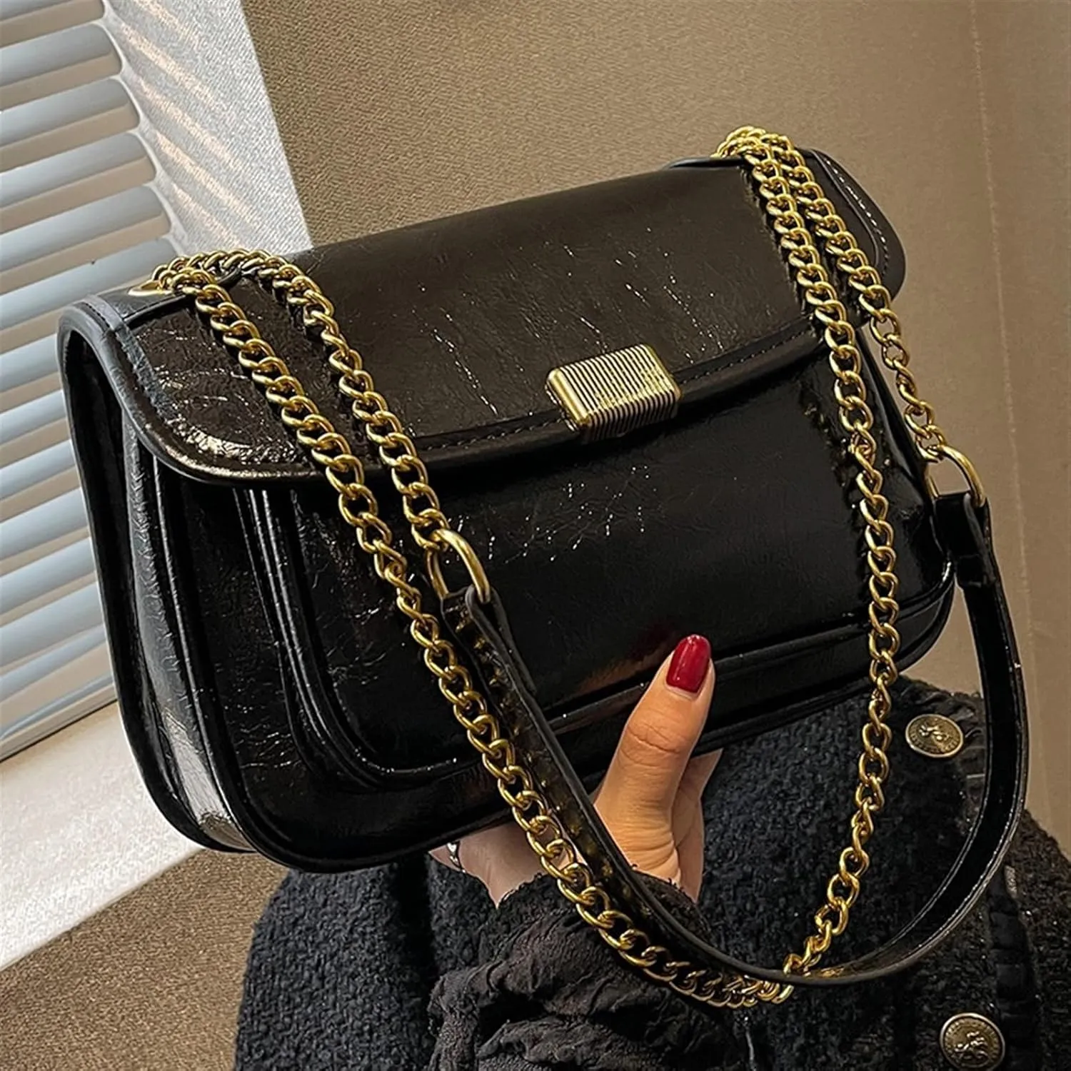 Women's Small Shoulder Bag - Stylish and Convenient Crossbody Bag