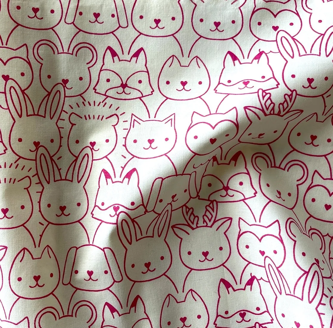 Woodland Park Sup Animals Raspberry Quilting Cotton  (Made in Japan)