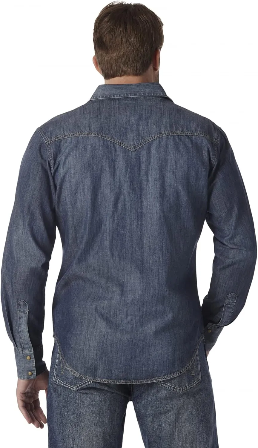 Wrangler Men's Retro Two Pocket Long Sleeve Snap Shirt